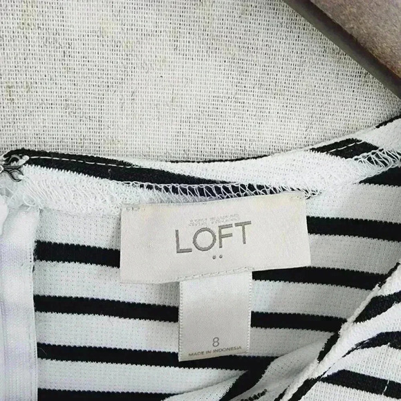 Loft Fit & Flare Striped Knee Dress Size 8 Sleeveless 3541P - Picture 4 of 8